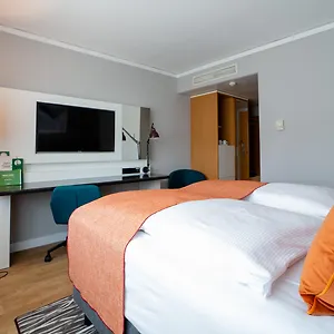 מלון Berlin Airport - Conference Centre By Ihg