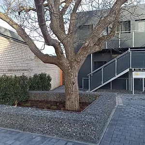Xzllenz Traum Studio-apartment, Frei-parken, U-bahn, Kueche Nuremberg