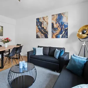 Altstadt - Exklusive 3-zi-wohnung Mit 90 Qm Und Grossem Balkon Nuremberg