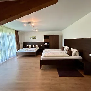 Gastehaus Am Lindenhain Appartamento