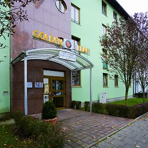 https://golden-leaf-hotel-perlach-allee-hof.getmunichhotels.com